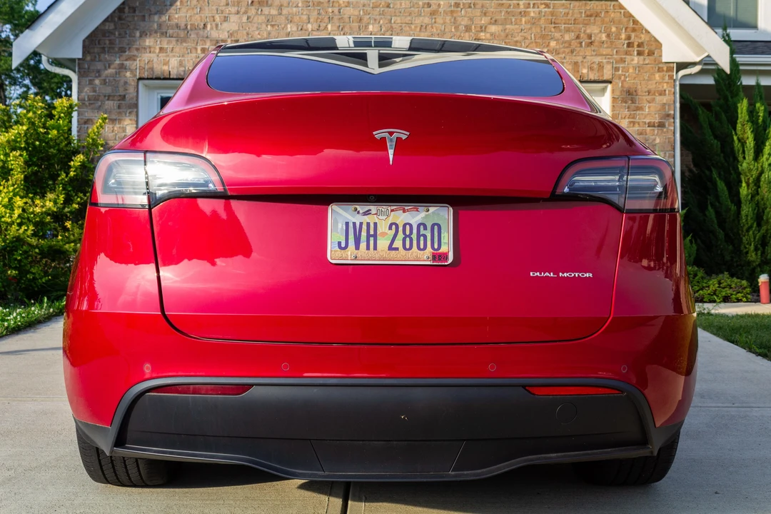 2022 Tesla Model Y - Image 9 of 31