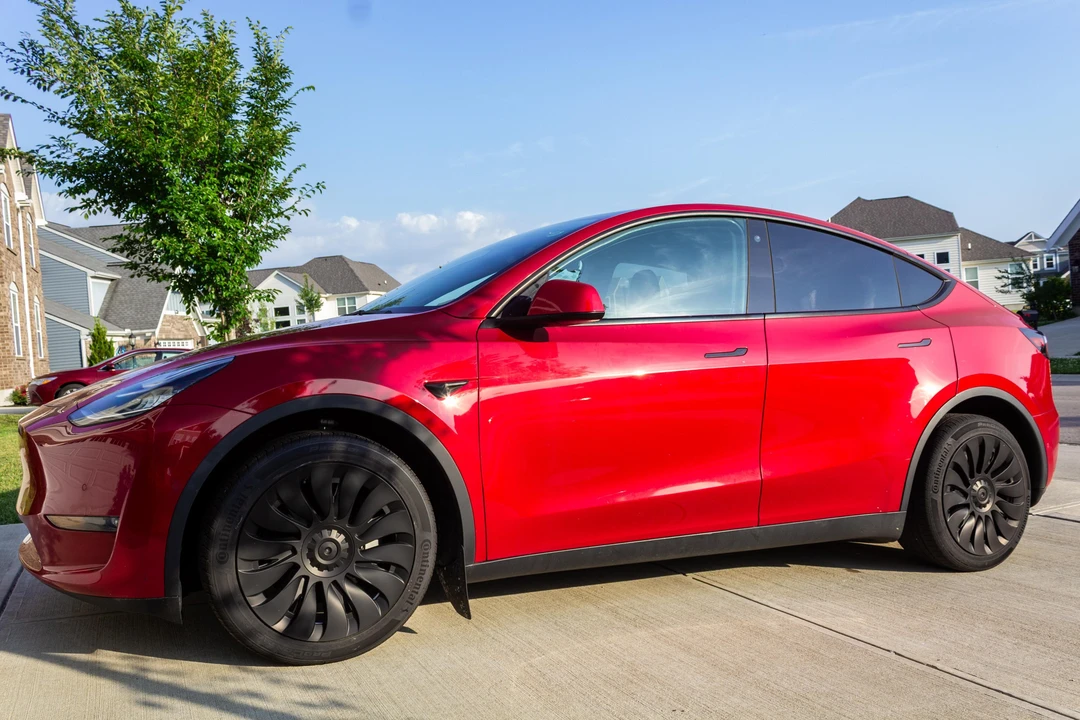 2022 Tesla Model Y - Image 8 of 31