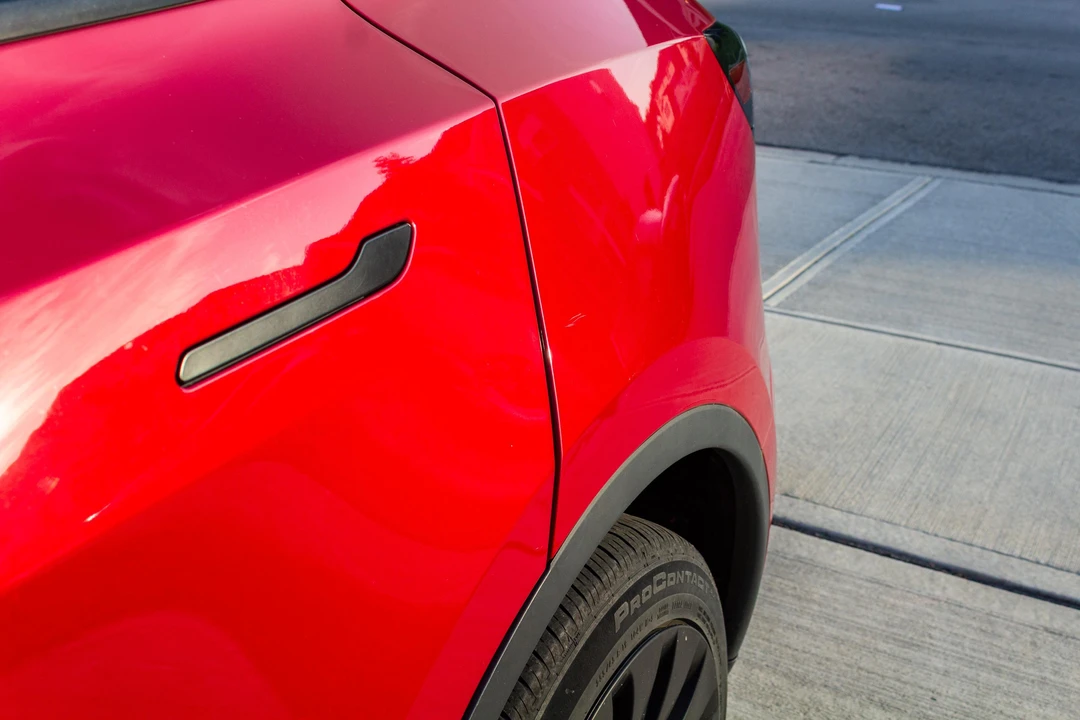 2022 Tesla Model Y - Image 18 of 31
