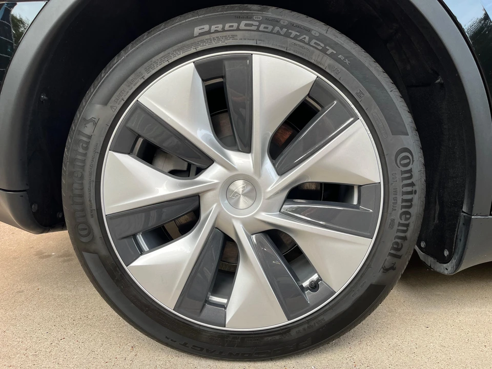 2022 Tesla Model Y - Image 29 of 31