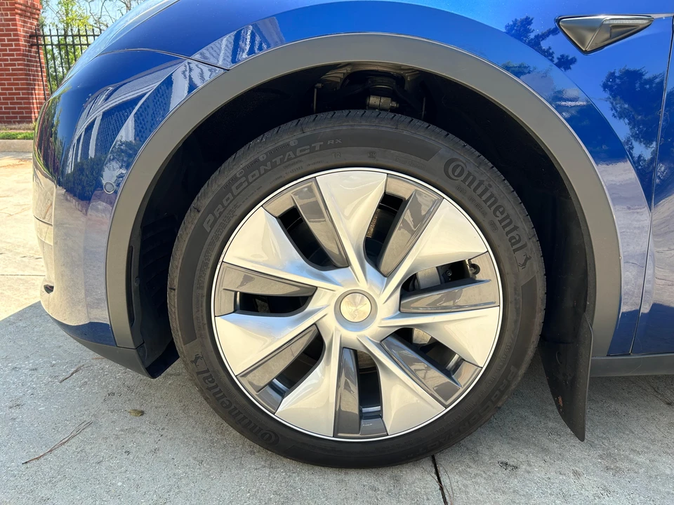 2022 Tesla Model Y - Image 17 of 31