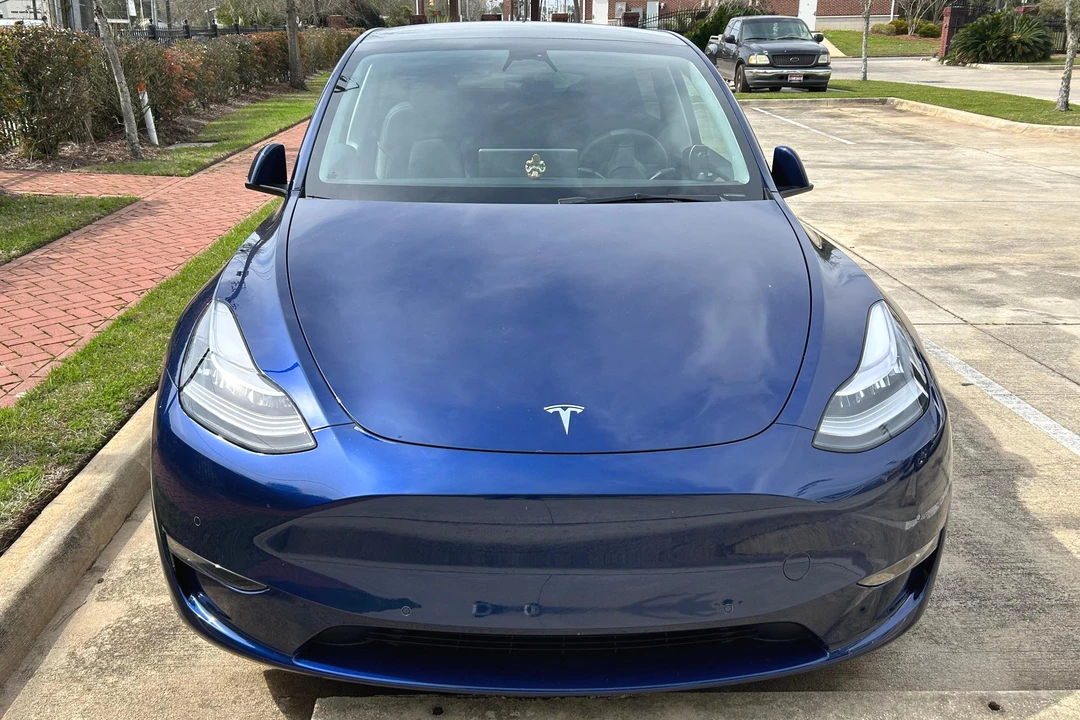 2022 Tesla Model Y - Image 2 of 31