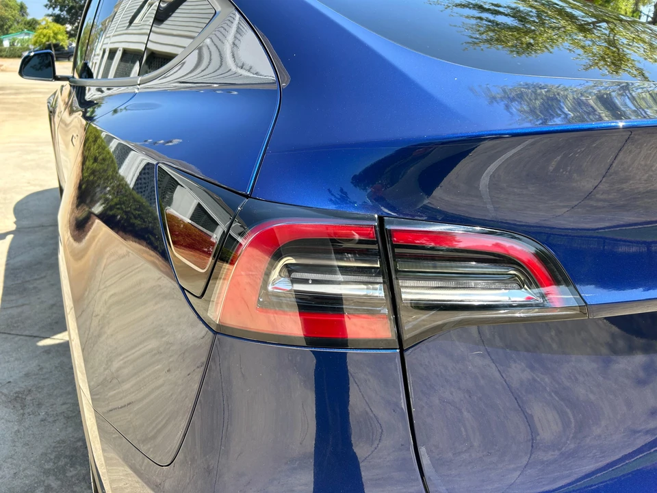 2022 Tesla Model Y - Image 14 of 31