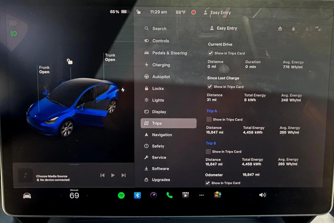 2022 Tesla Model Y - Image 24 of 31