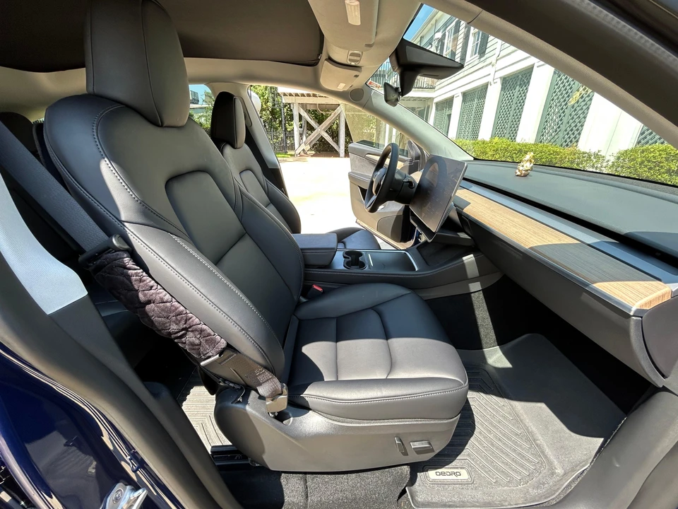 2022 Tesla Model Y - Image 27 of 31