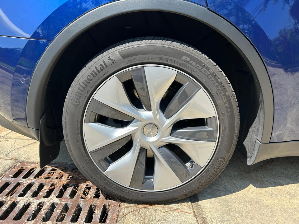 2022 Tesla Model Y - Image 19 of 31