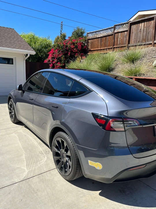 2022 Tesla Model Y - Image 27 of 31