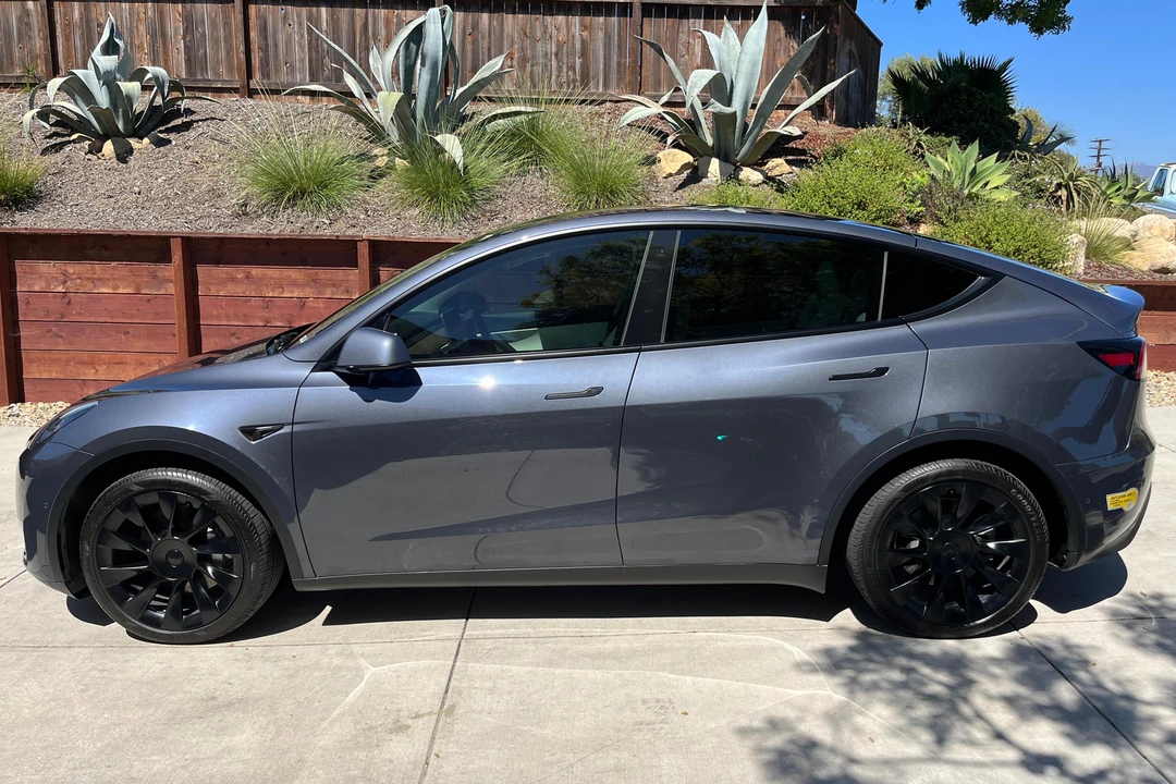 2022 Tesla Model Y - Image 3 of 31
