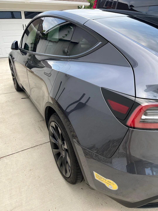 2022 Tesla Model Y - Image 28 of 31