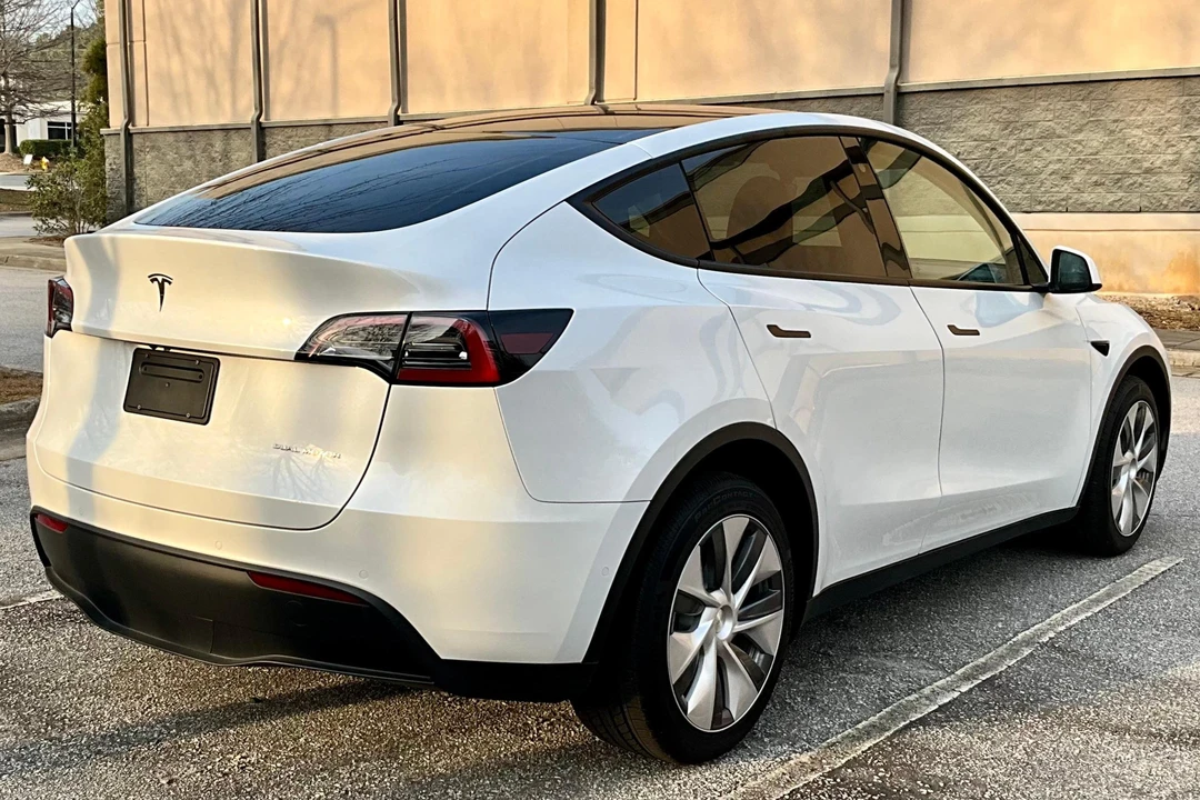 2022 Tesla Model Y - Image 4 of 31
