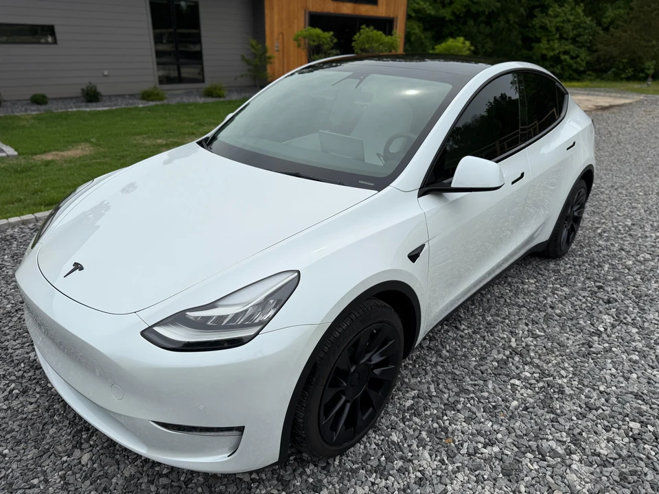 2022 Tesla Model Y - Image 7 of 31