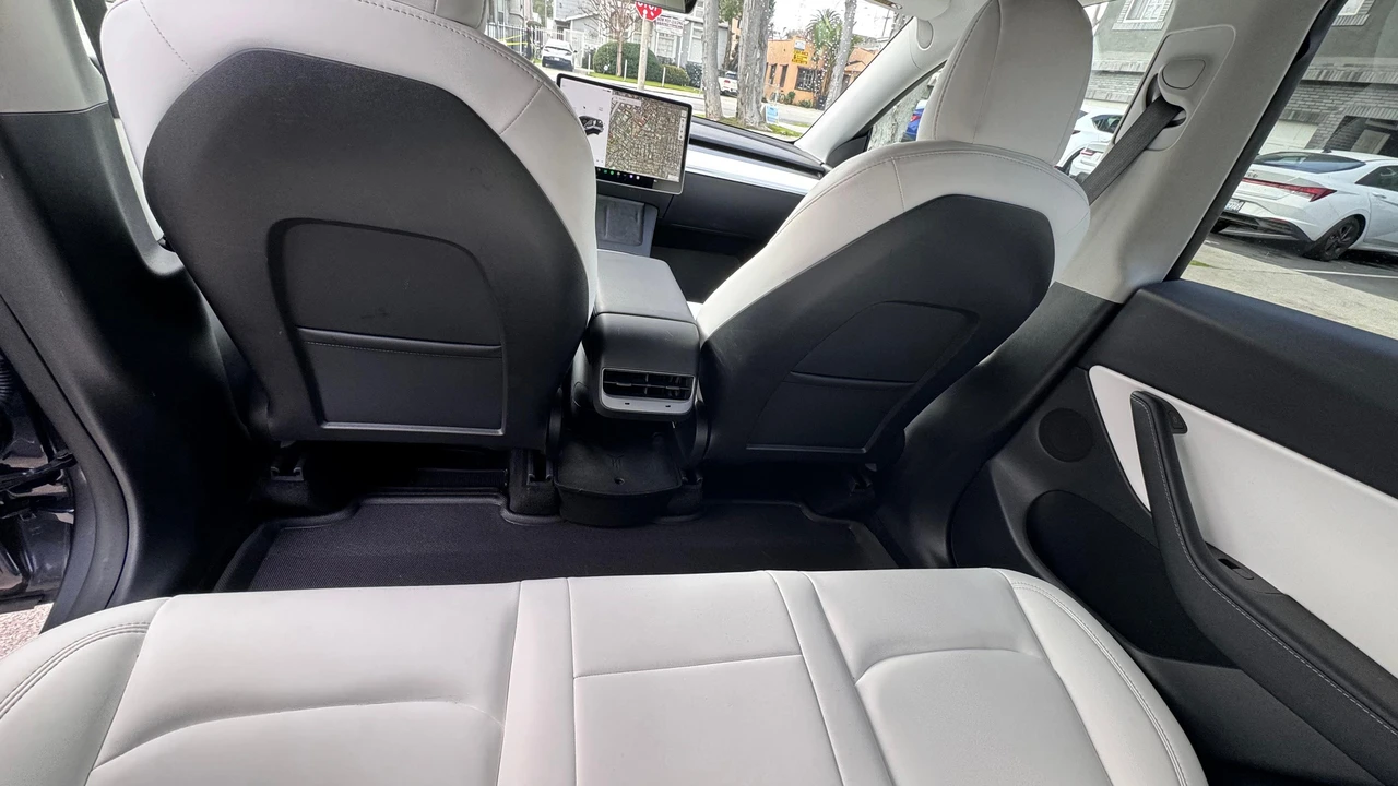 2022 Tesla Model Y - Image 31 of 31