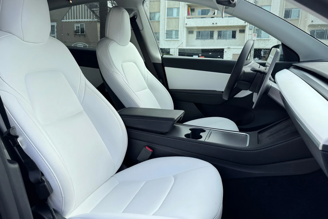 2022 Tesla Model Y - Image 29 of 31