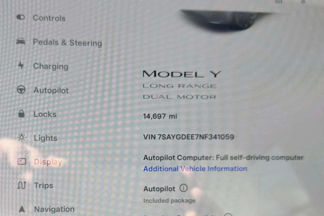 2022 Tesla Model Y - Image 26 of 31