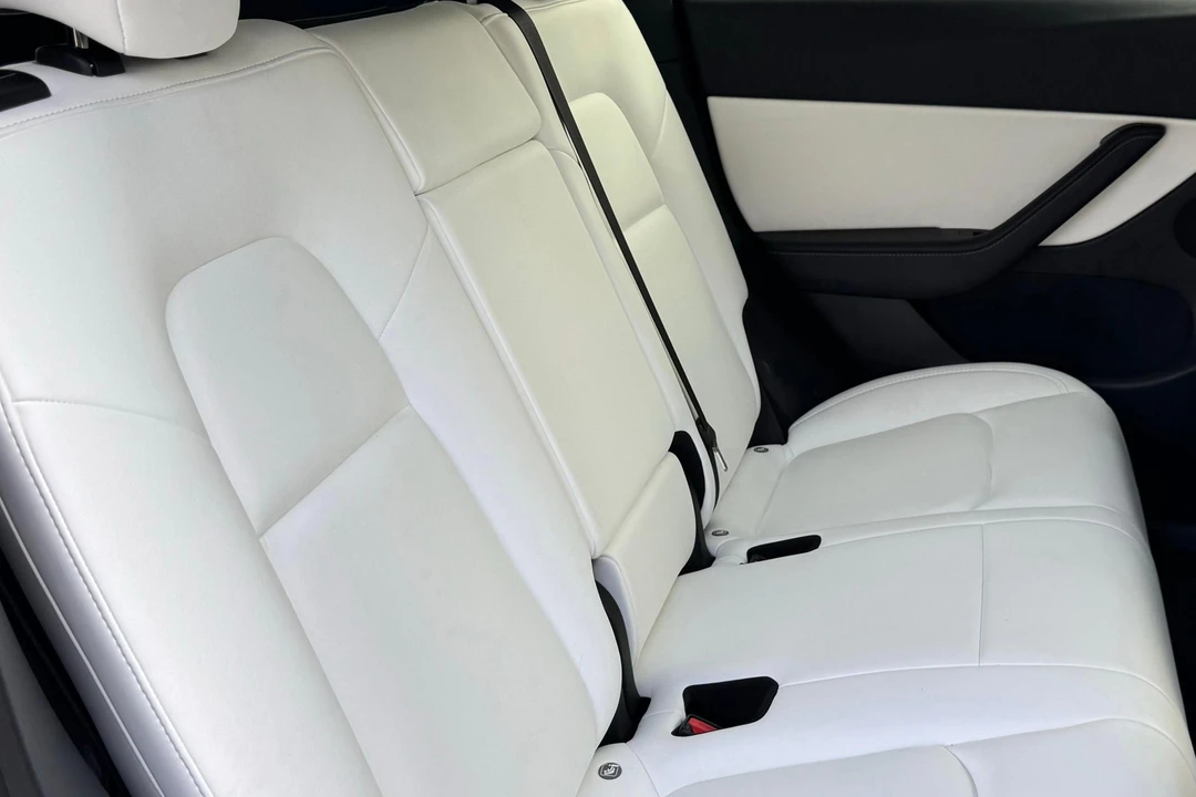 2022 Tesla Model Y - Image 25 of 31
