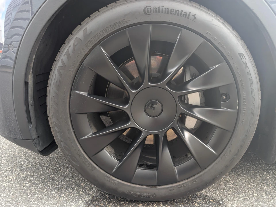 2022 Tesla Model Y - Image 17 of 31