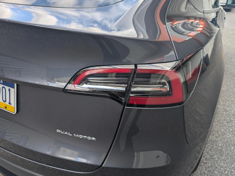 2022 Tesla Model Y - Image 13 of 31