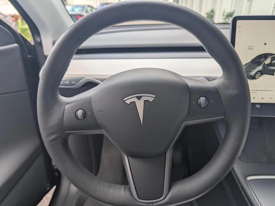 2022 Tesla Model Y - Image 28 of 31