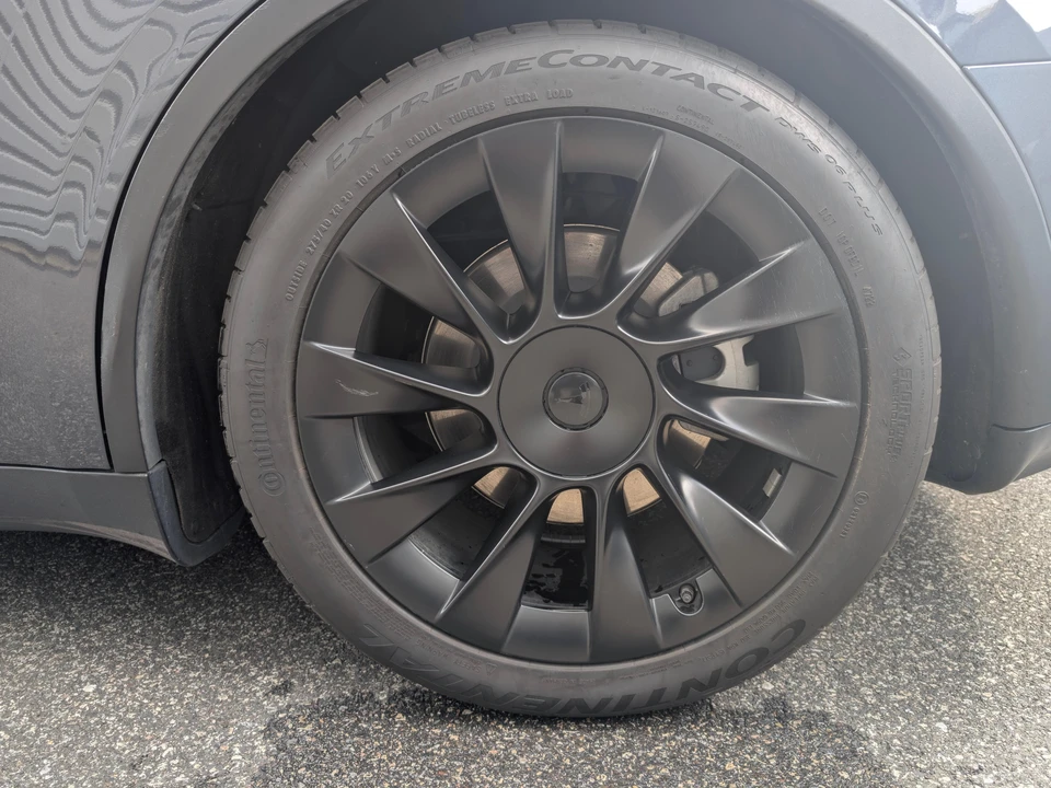 2022 Tesla Model Y - Image 18 of 31