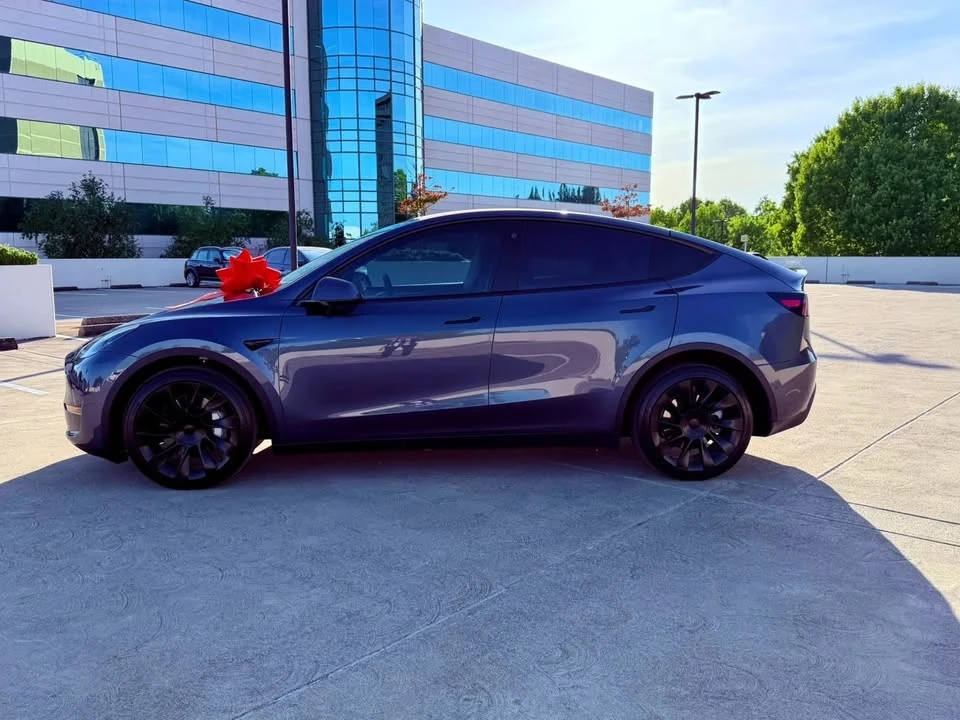 2022 Tesla Model Y - Image 8 of 20