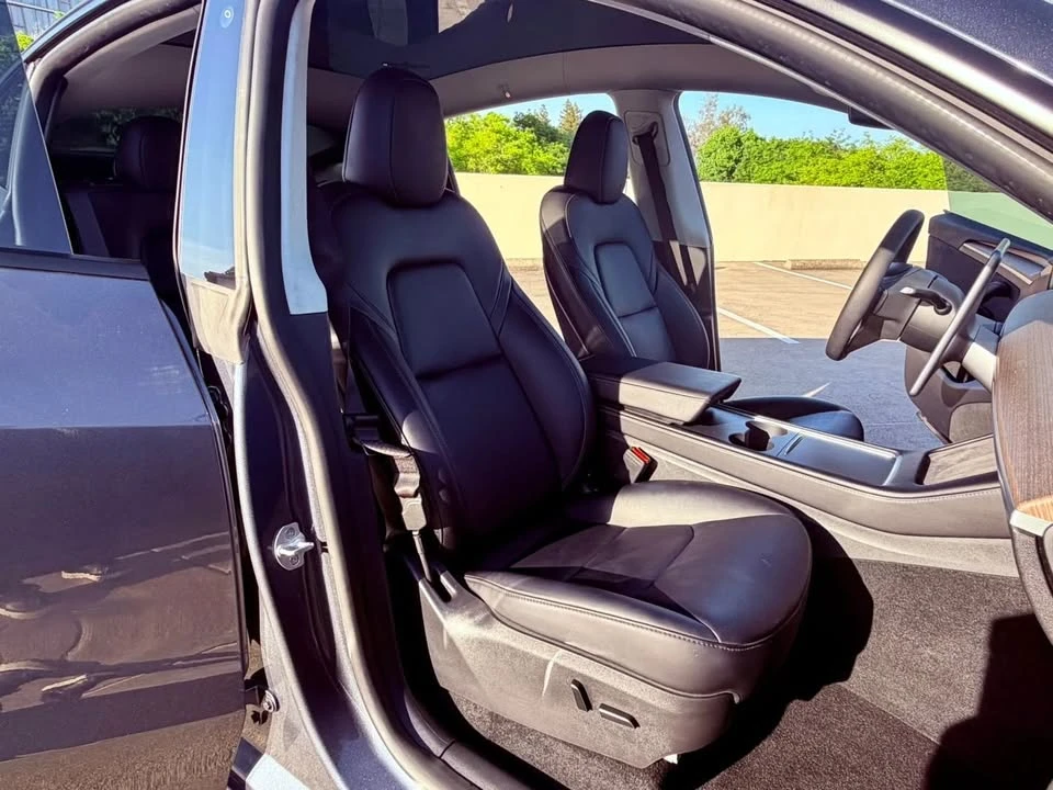 2022 Tesla Model Y - Image 13 of 20