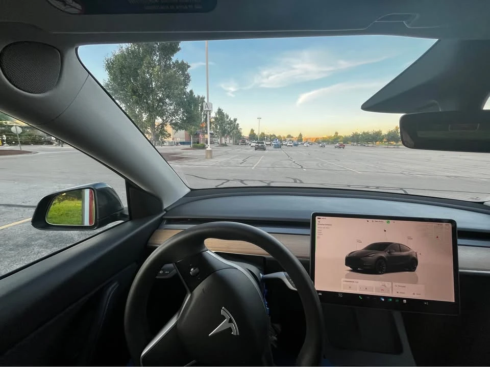 2022 Tesla Model Y - Image 6 of 7