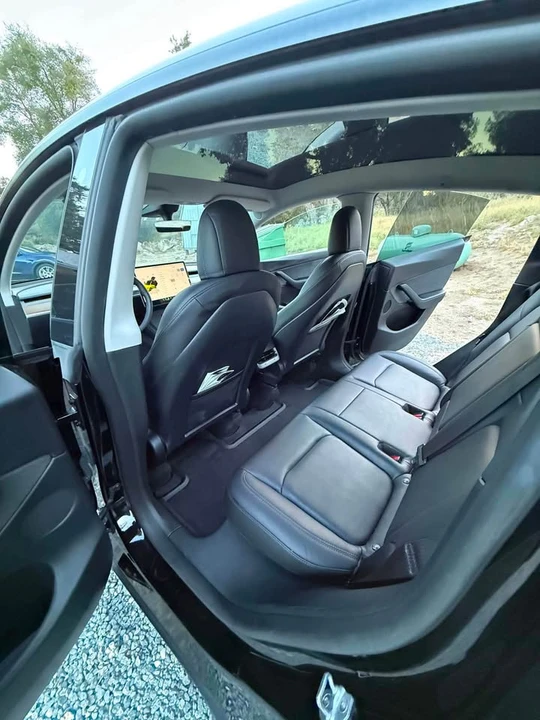 2022 Tesla Model Y - Image 6 of 8