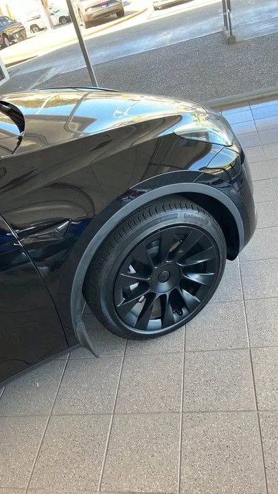 2022 Tesla Model Y - Image 4 of 8