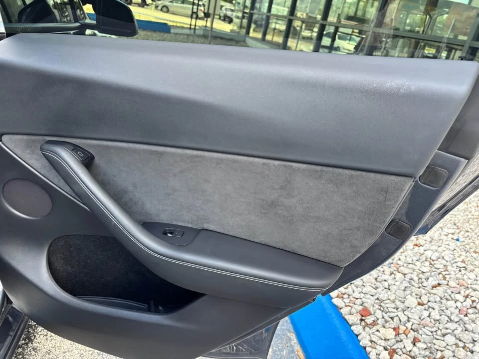 2022 Tesla Model Y - Image 7 of 13