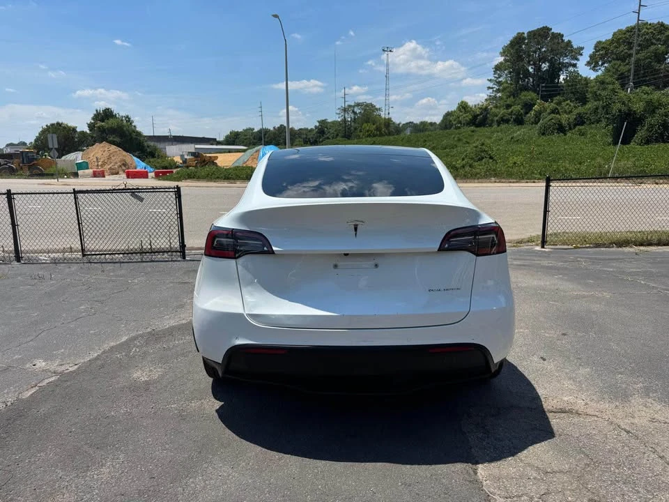 2022 Tesla Model Y - Image 19 of 19