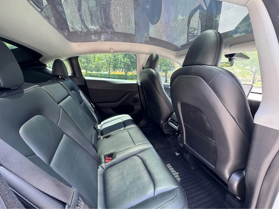 2022 Tesla Model Y - Image 7 of 15