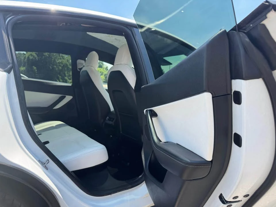 2022 Tesla Model Y - Image 13 of 19