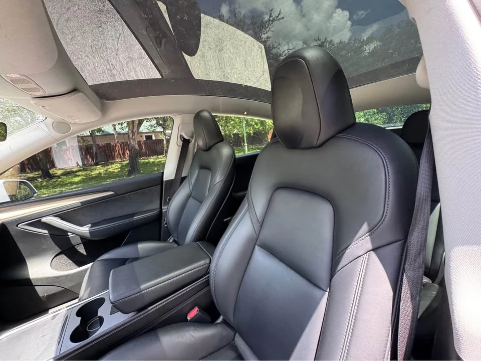 2022 Tesla Model Y - Image 12 of 15