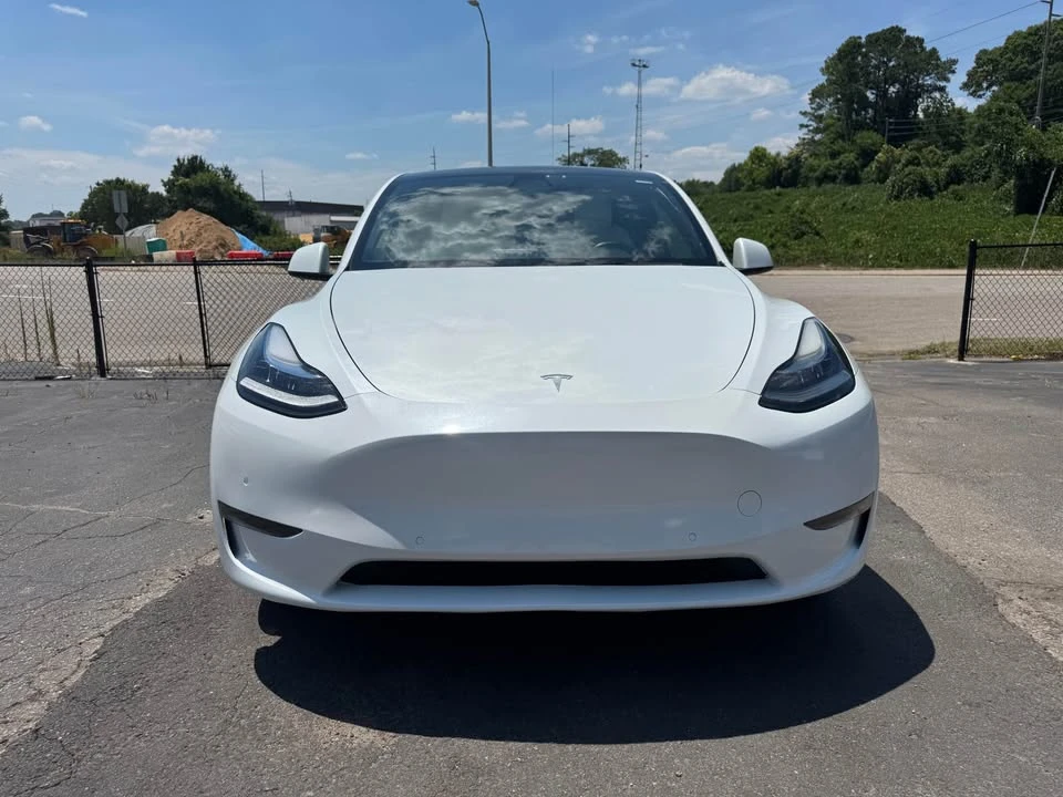 2022 Tesla Model Y - Image 5 of 19