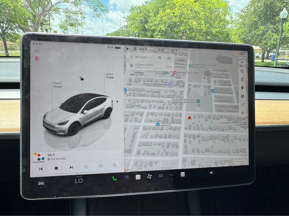2022 Tesla Model Y - Image 15 of 15