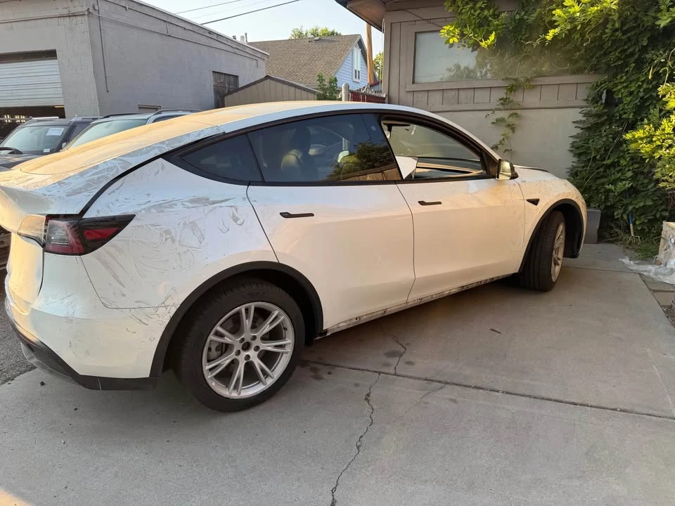 2022 Tesla Model Y - Image 2 of 8