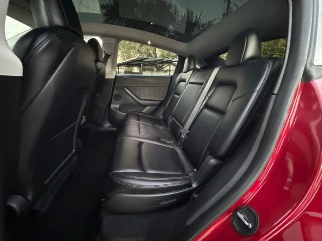 2022 Tesla Model Y - Image 18 of 21