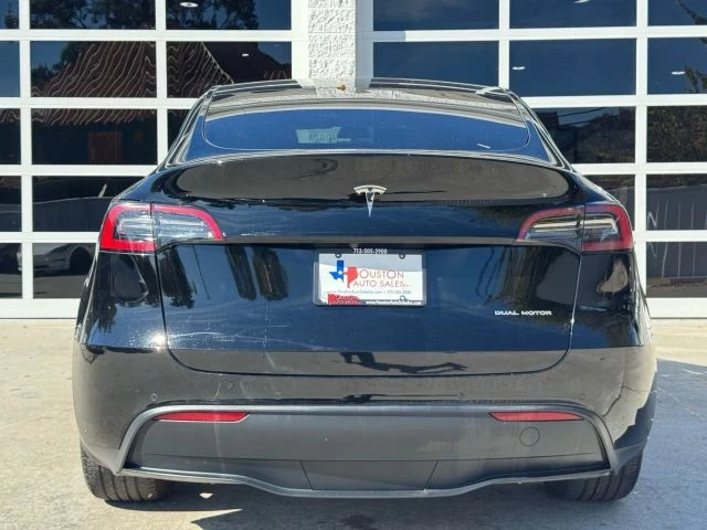 2022 Tesla Model Y - Image 9 of 21