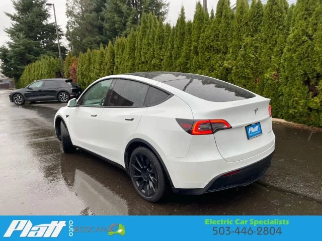 2022 Tesla Model Y - Image 7 of 12