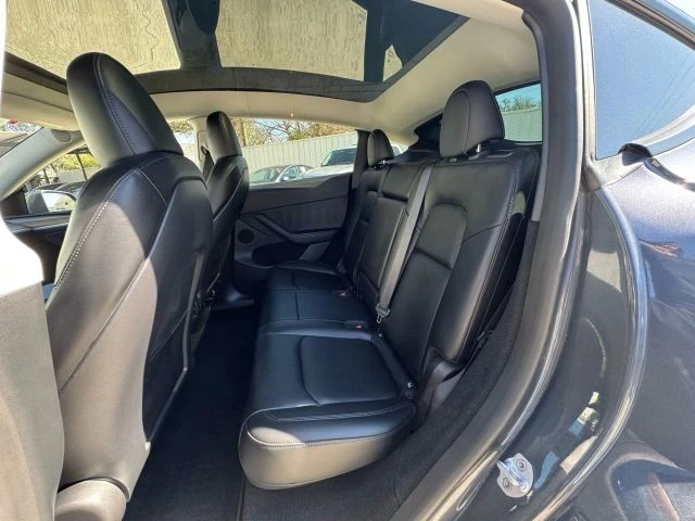 2022 Tesla Model Y - Image 18 of 31