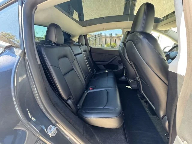 2022 Tesla Model Y - Image 20 of 31