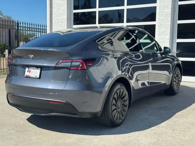 2022 Tesla Model Y - Image 16 of 31