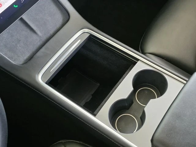 2022 Tesla Model Y - Image 17 of 21