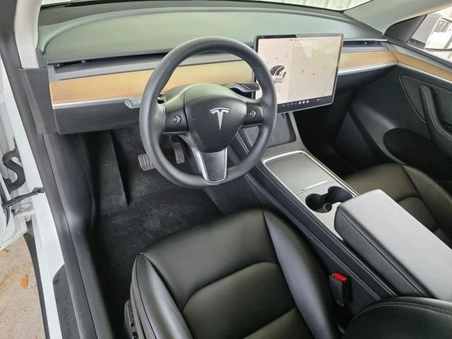 2022 Tesla Model Y - Image 13 of 21