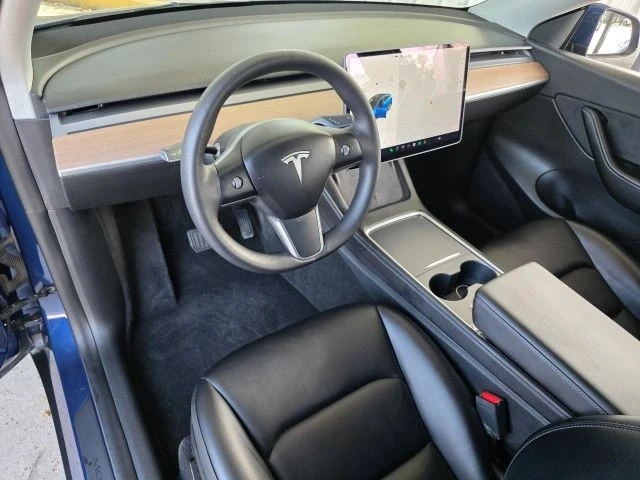 2022 Tesla Model Y - Image 13 of 21