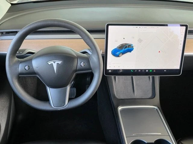 2022 Tesla Model Y - Image 11 of 21