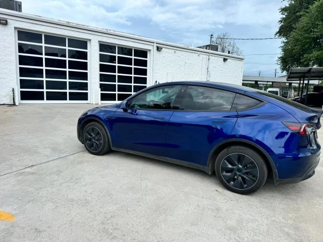 2022 Tesla Model Y - Image 5 of 8