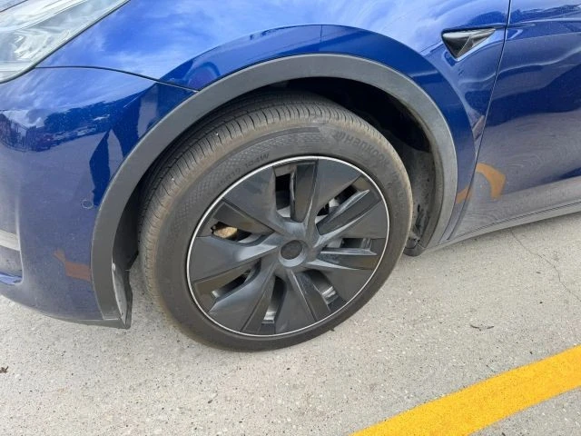 2022 Tesla Model Y - Image 7 of 8