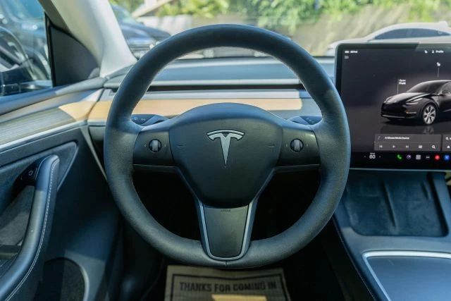 2022 Tesla Model Y - Image 20 of 21