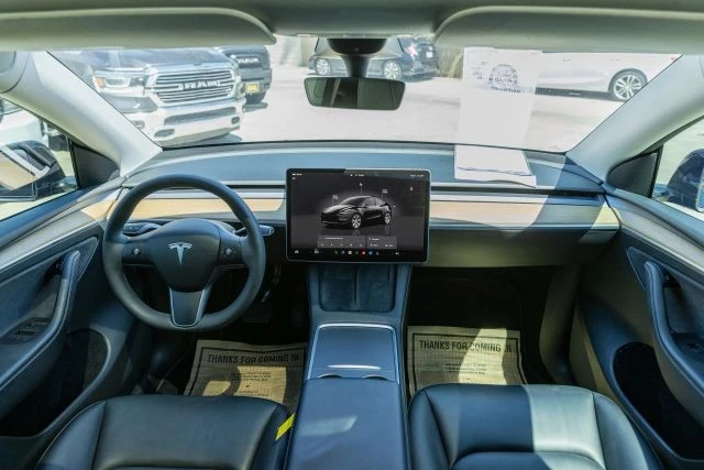 2022 Tesla Model Y - Image 19 of 21
